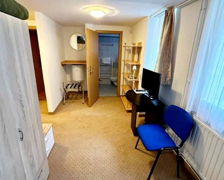 Pension U Golfu Cihelny Karlsbad Eksteriør billede