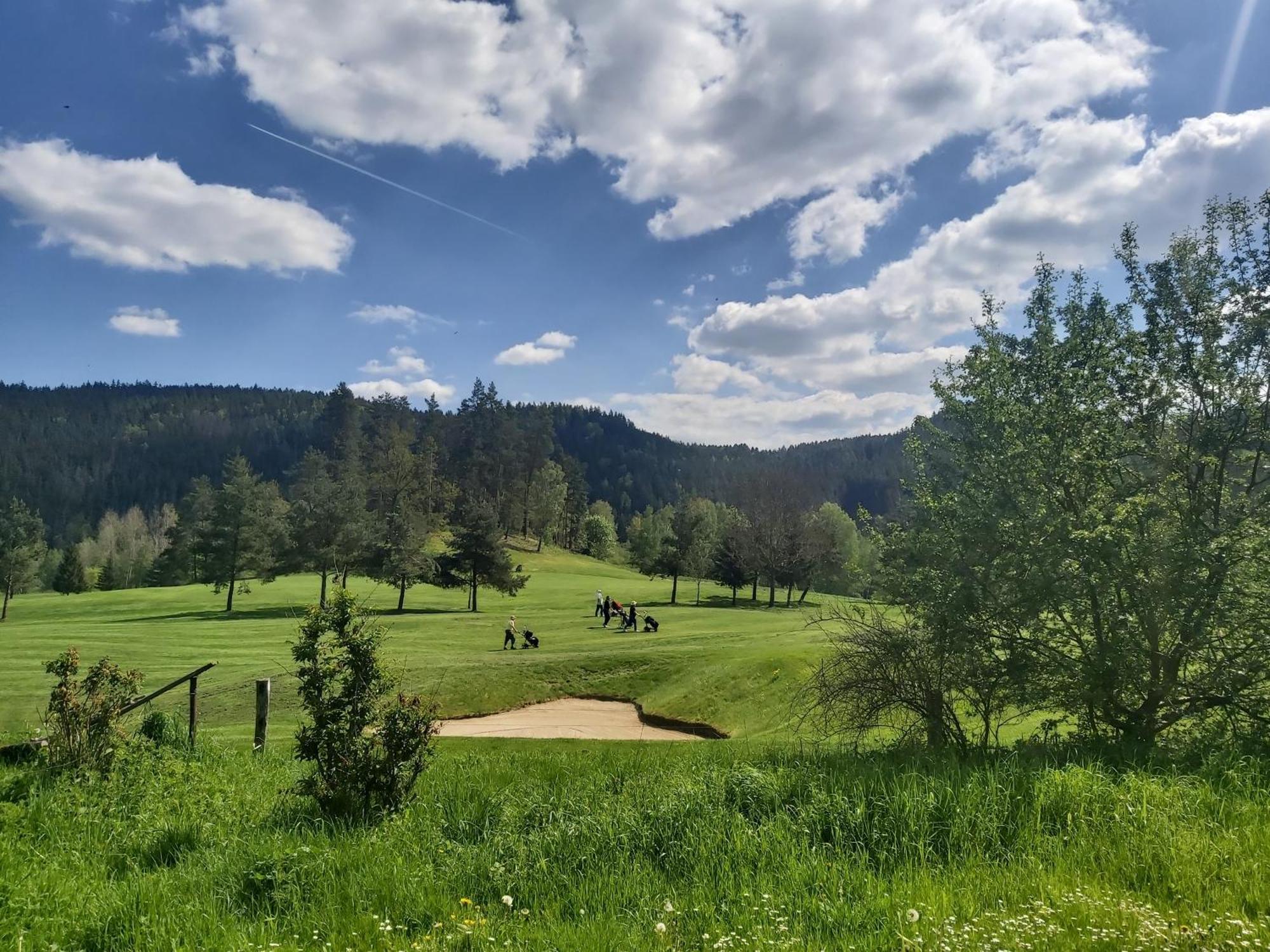 Pension U Golfu Cihelny Karlsbad Eksteriør billede